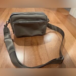Lululemon Everywhere Crossbody Bag Belt Bag